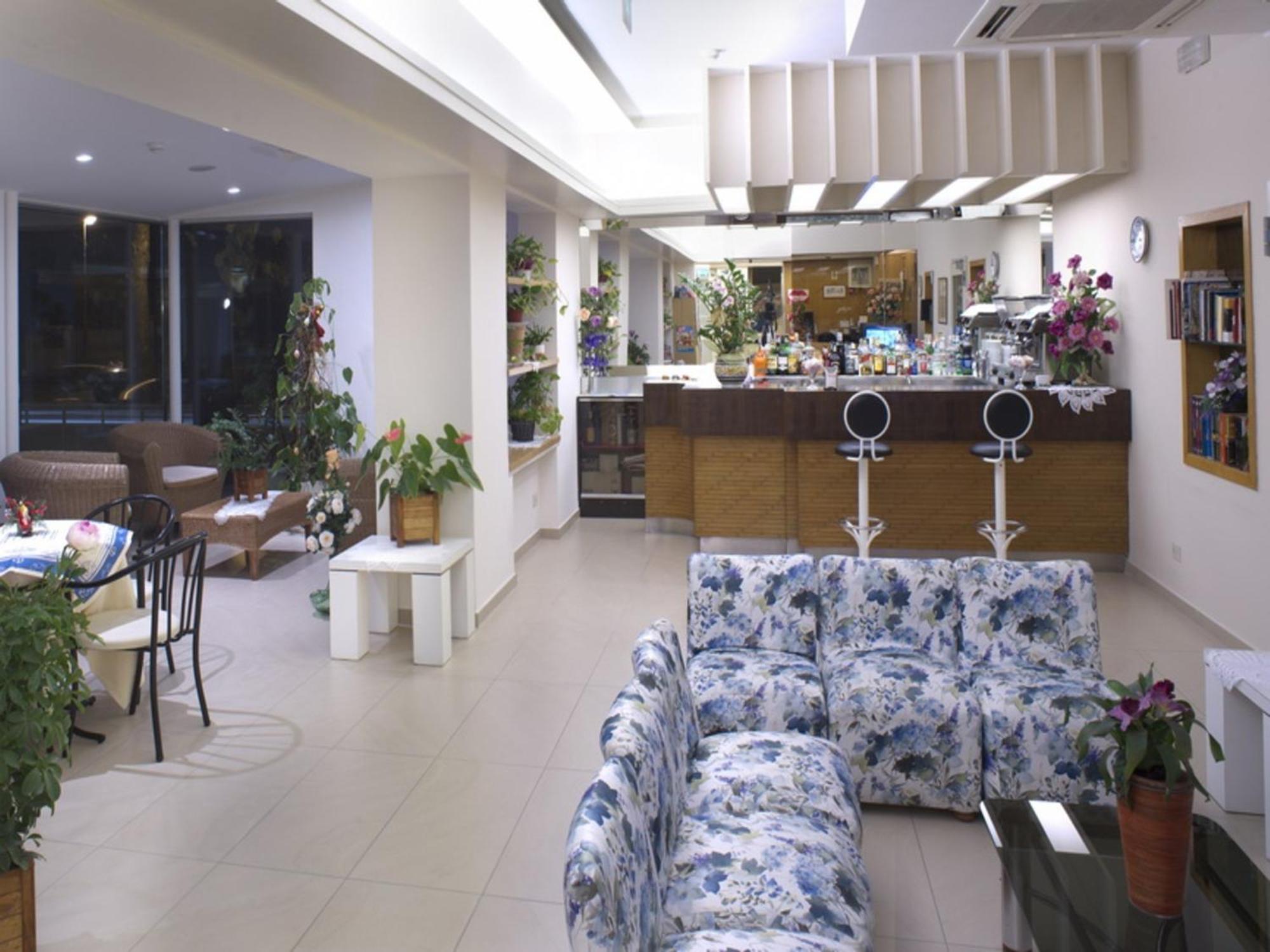 Hotel Nives Riccione Extérieur photo