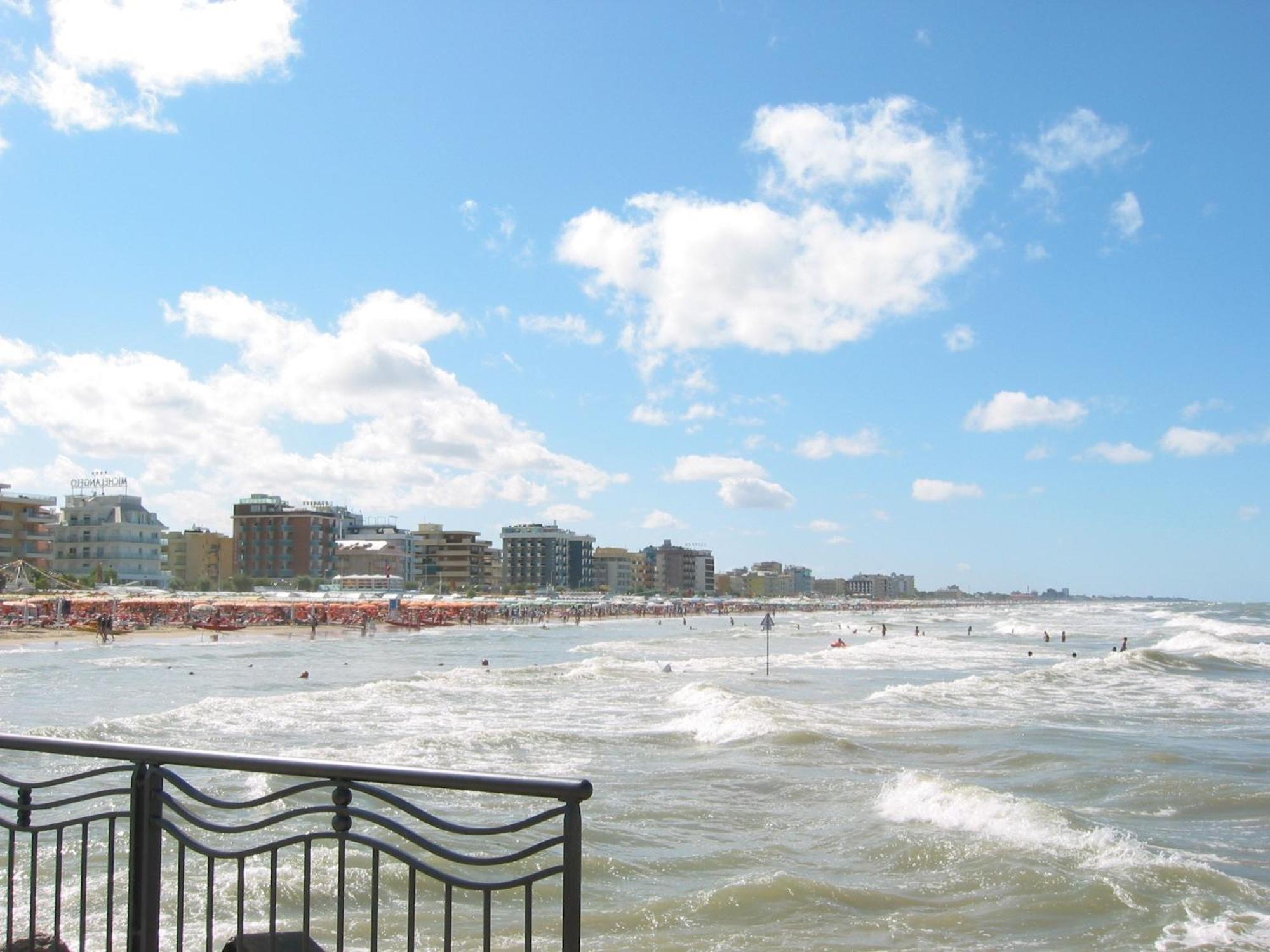 Hotel Nives Riccione Extérieur photo